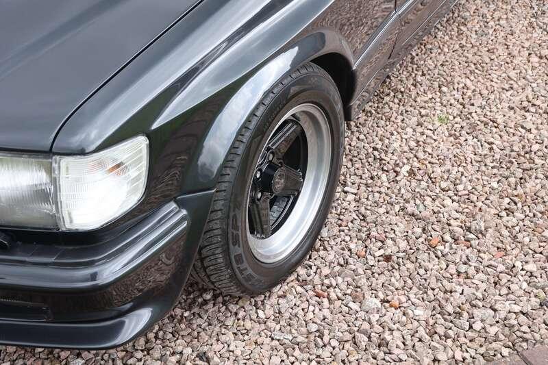 1989 Mercedes - Benz 560 SEC