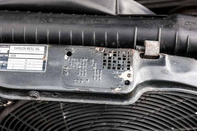 1989 Mercedes - Benz 560 SEC