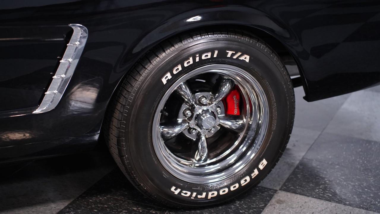 1965 Ford Mustang Coupe Restomod