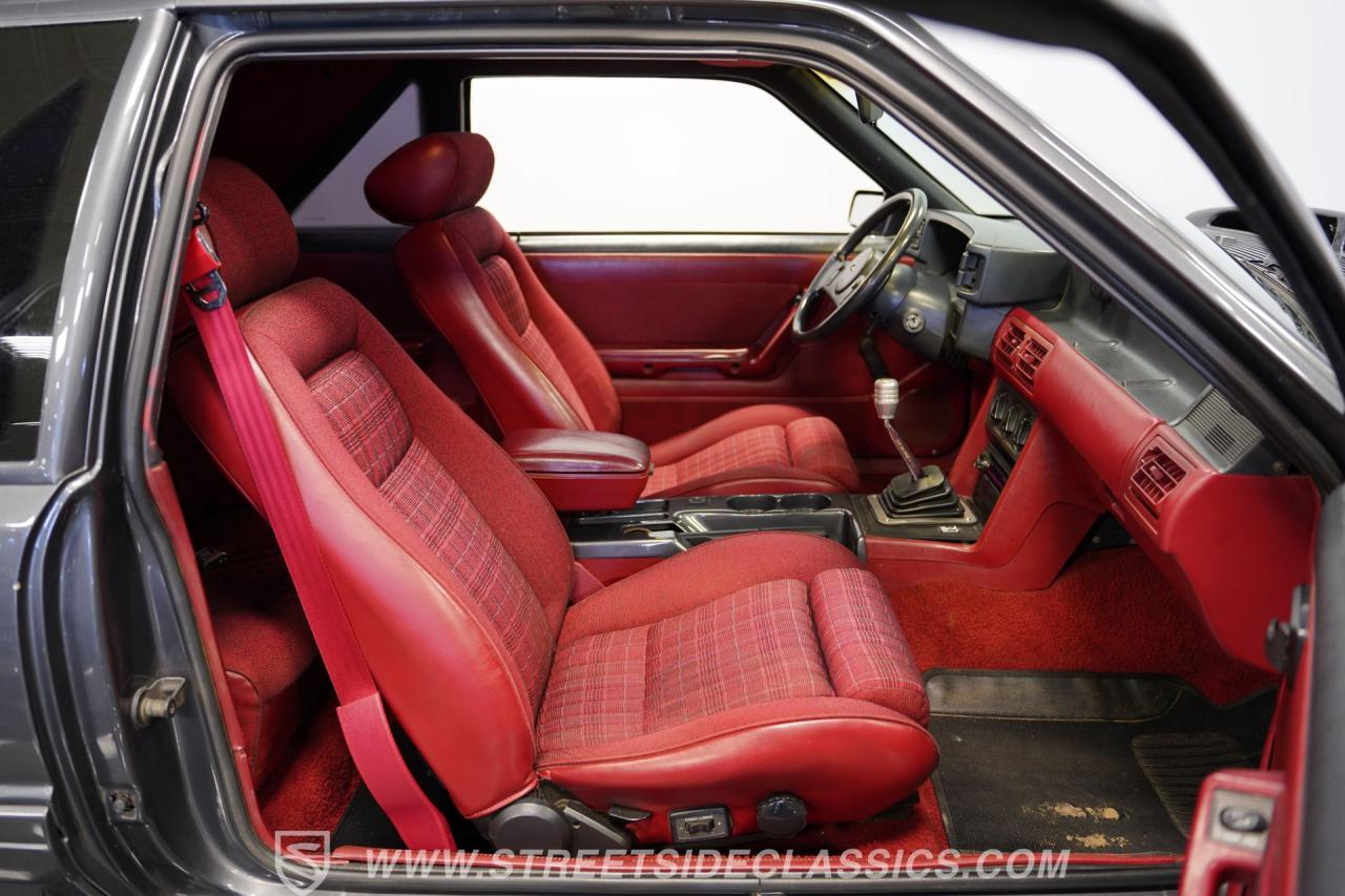 1987 Ford Mustang GT