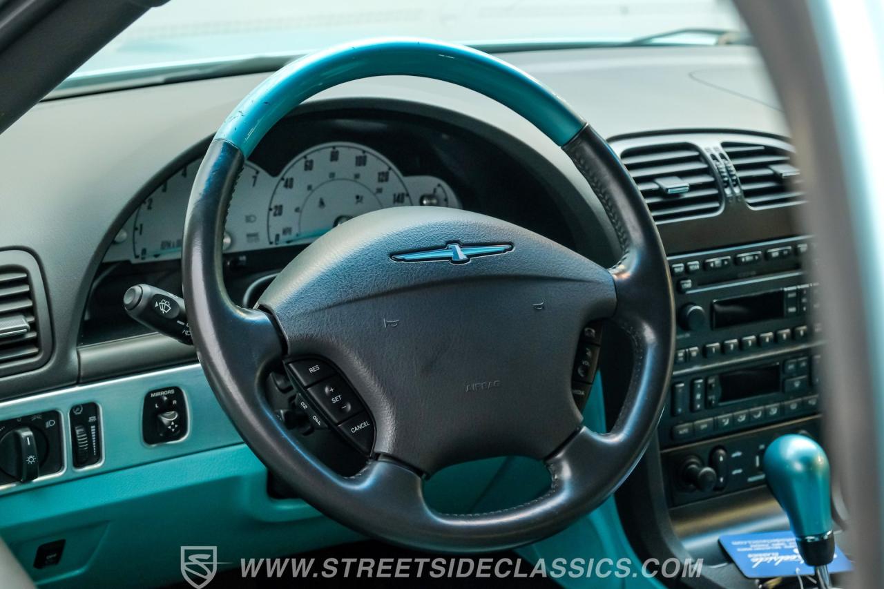2002 Ford Thunderbird