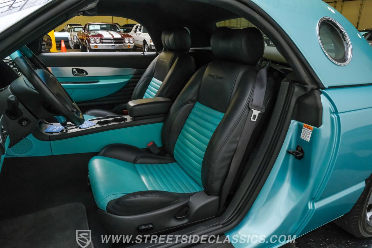 2002 Ford Thunderbird