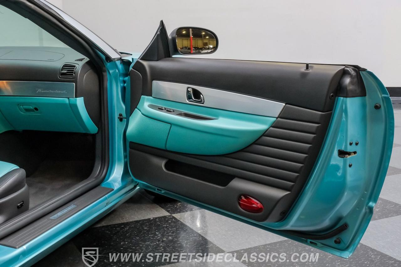2002 Ford Thunderbird