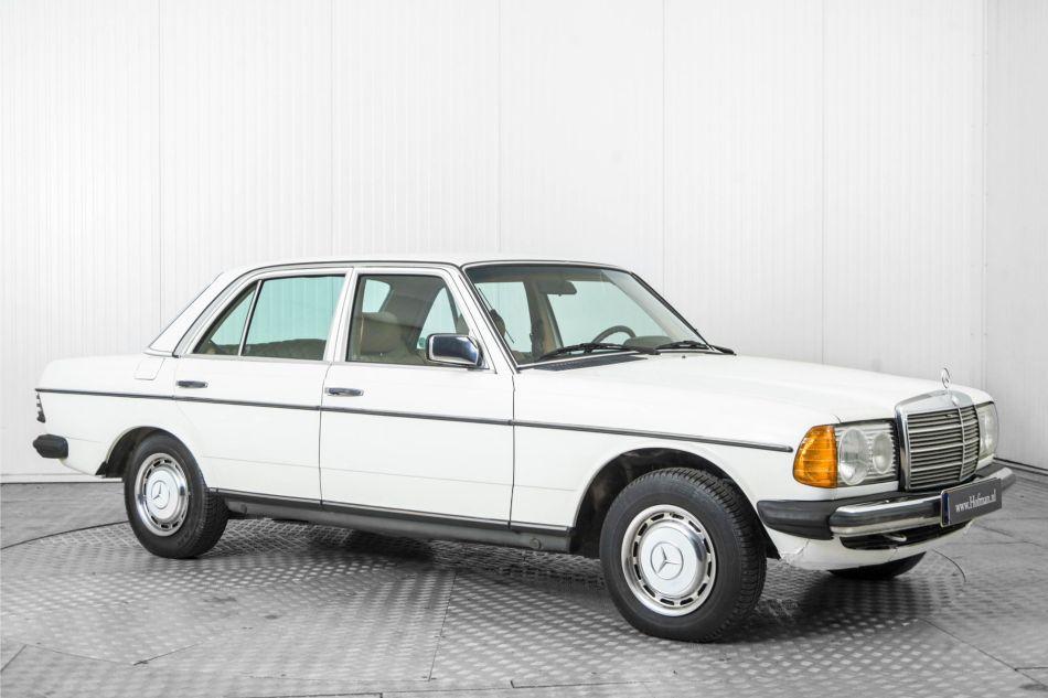 1980 Mercedes - Benz 300d w123