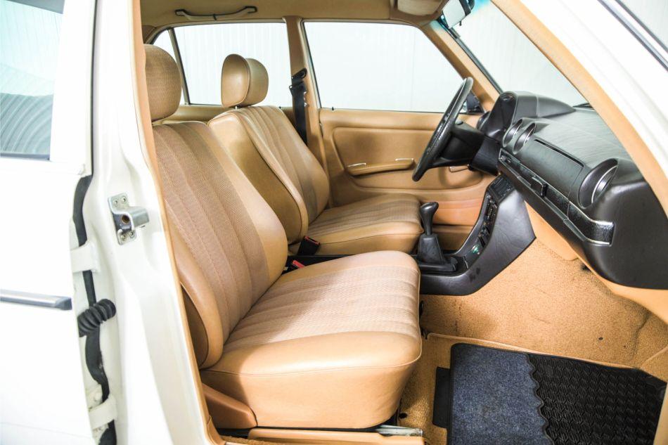 1980 Mercedes - Benz 300d w123