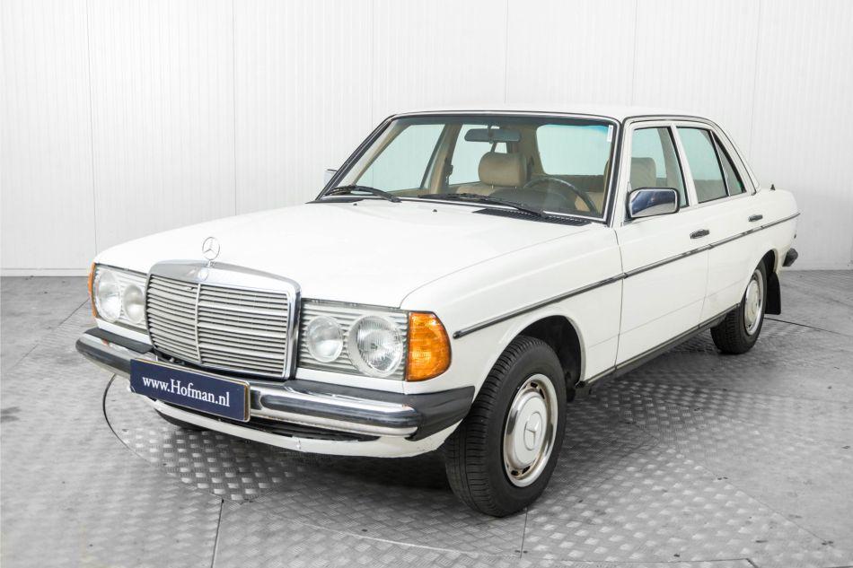 1980 Mercedes - Benz 300d w123