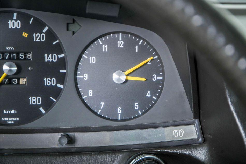 1980 Mercedes - Benz 300d w123