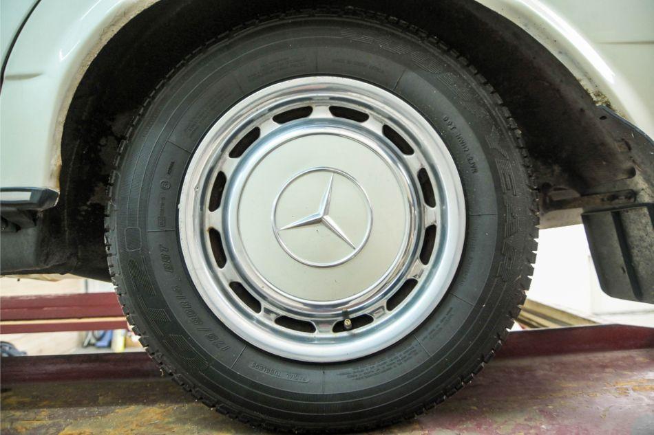 1980 Mercedes - Benz 300d w123