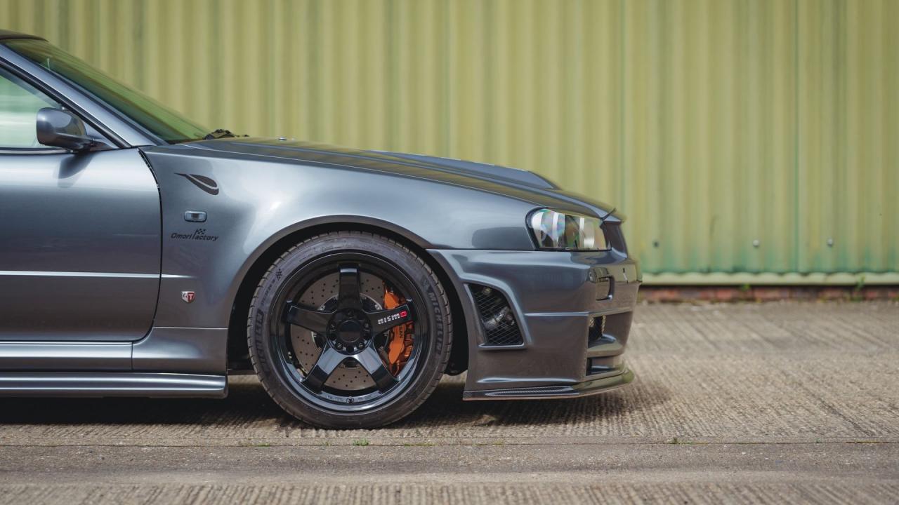 2002 Nissan Skyline GT-R CRS by NISMO