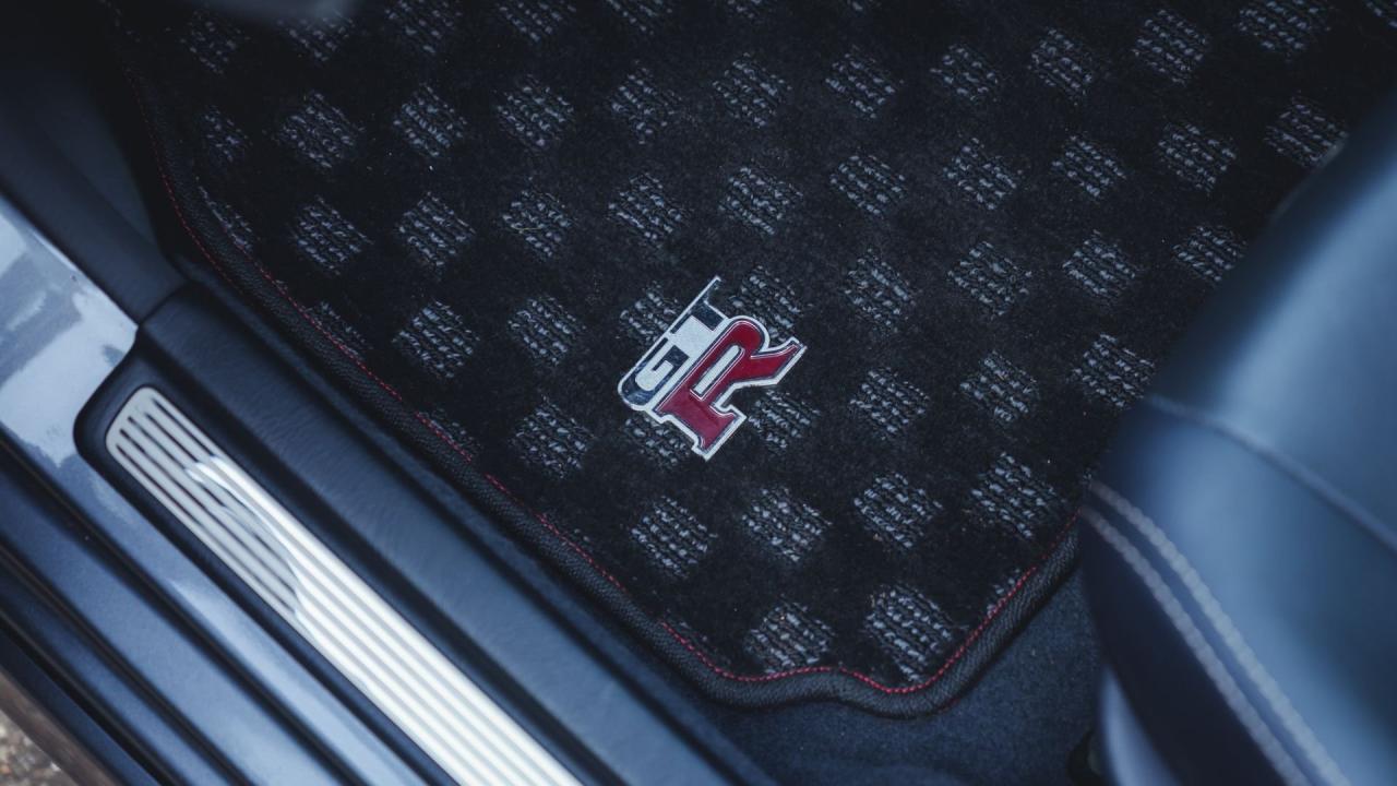 2002 Nissan Skyline GT-R CRS by NISMO