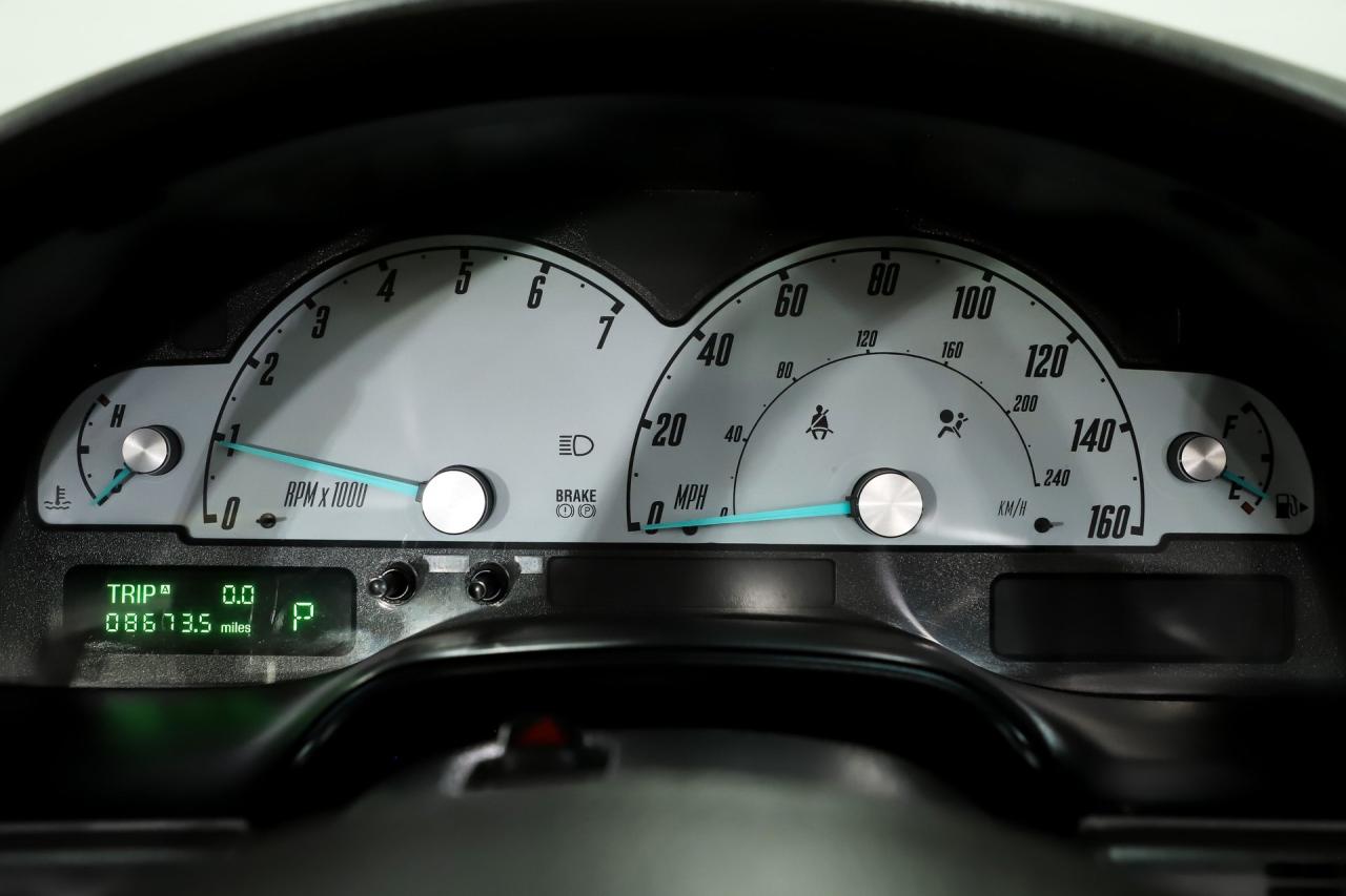 2002 Ford Thunderbird Premium