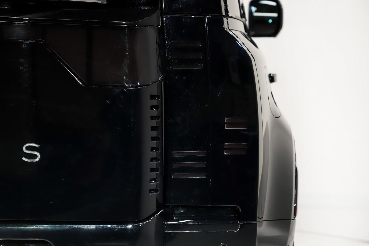 2020 Land Rover Defender Dolus