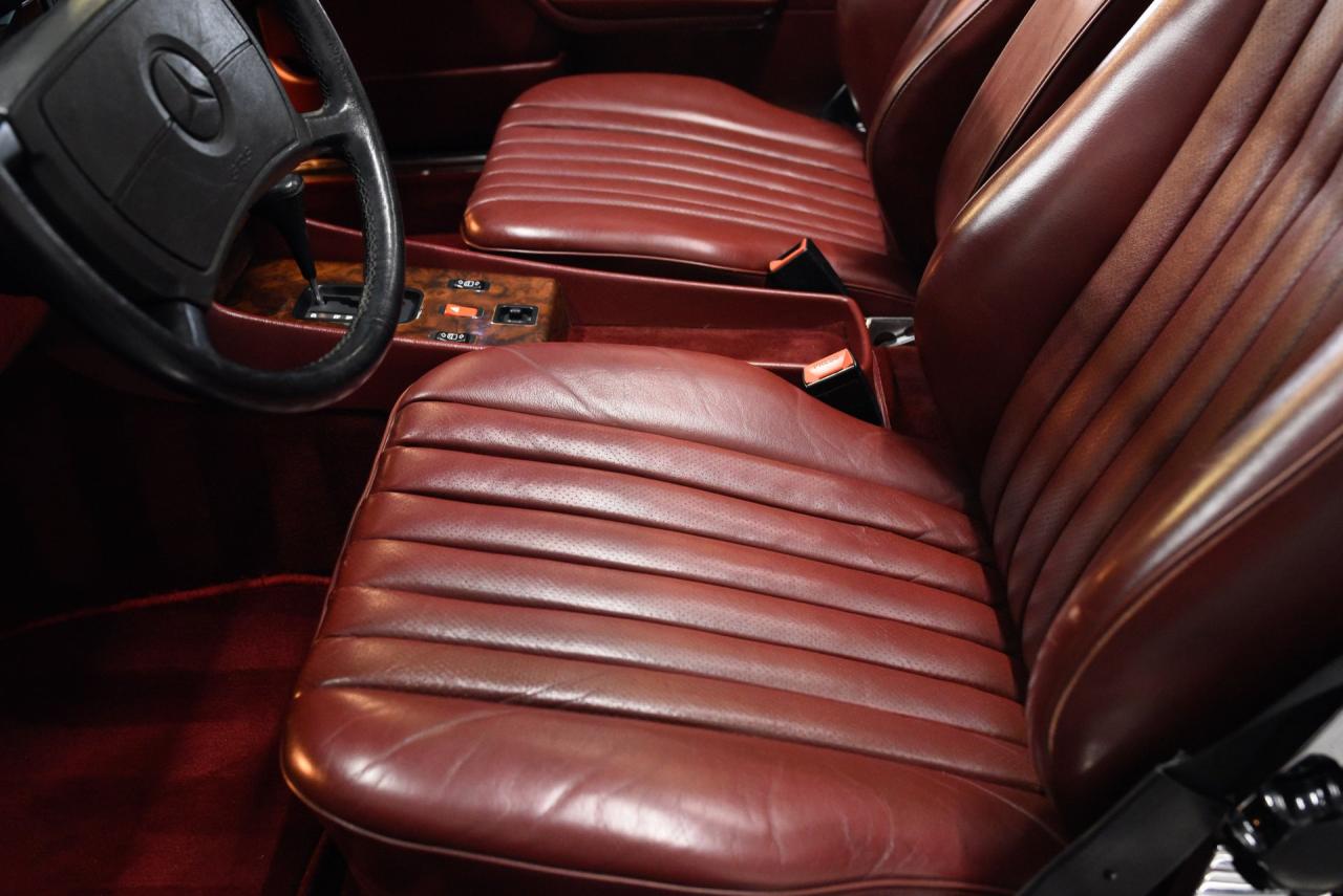 1988 Mercedes - Benz 560 SL