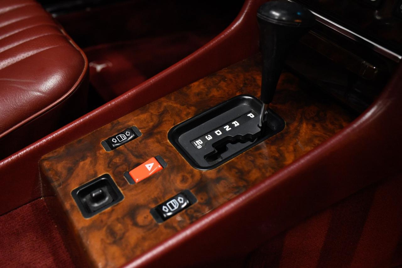 1988 Mercedes - Benz 560 SL