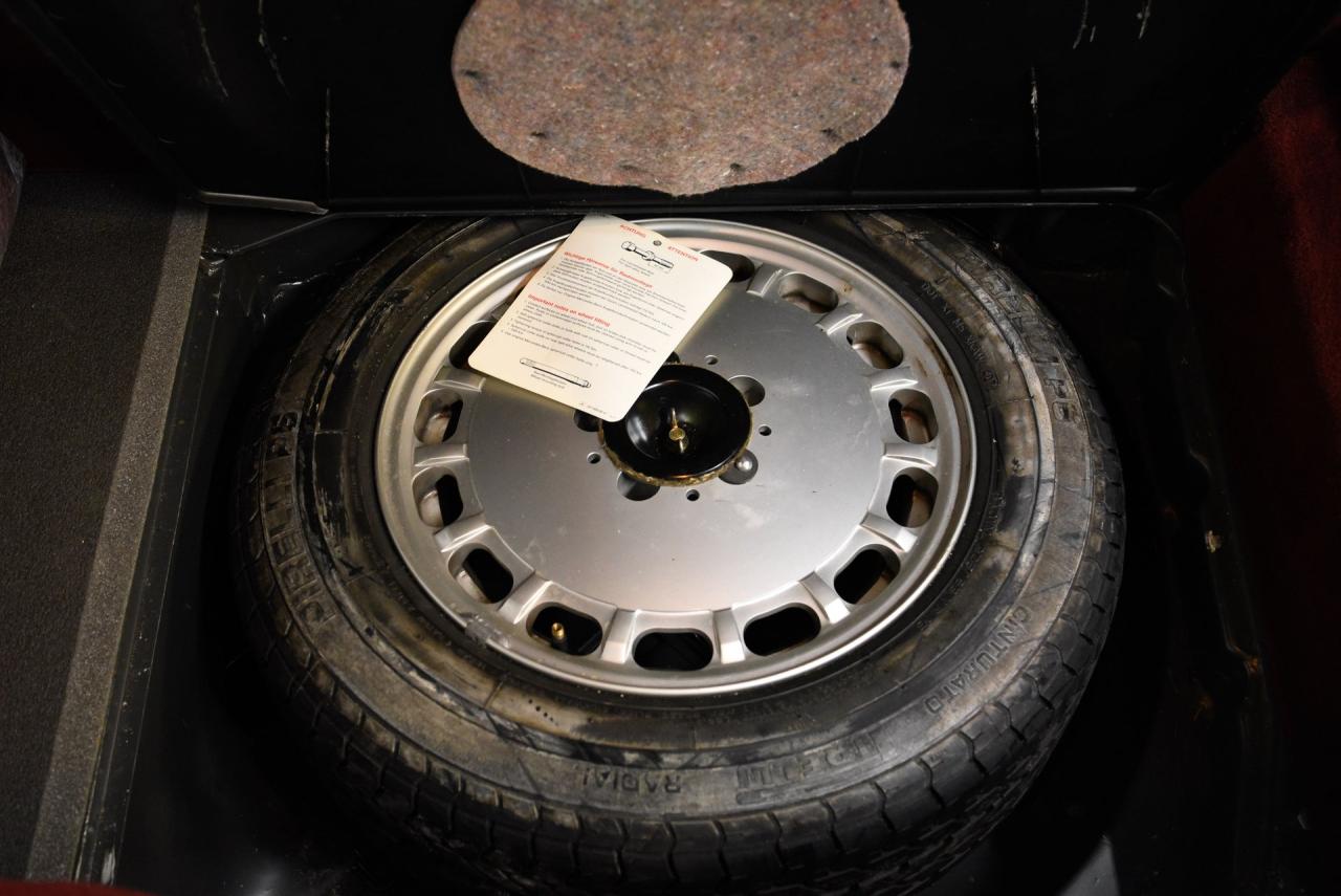 1988 Mercedes - Benz 560 SL