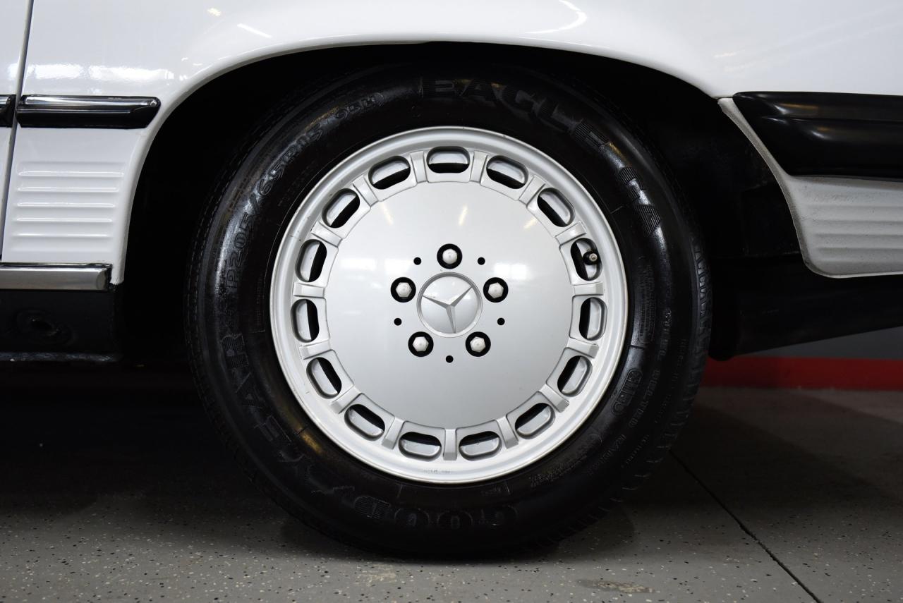 1988 Mercedes - Benz 560 SL