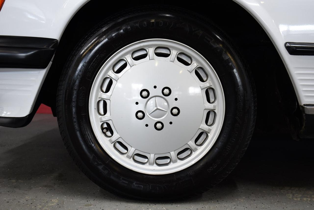 1988 Mercedes - Benz 560 SL