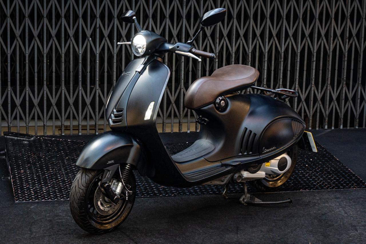 2016 PIAGGIO Vespa 946