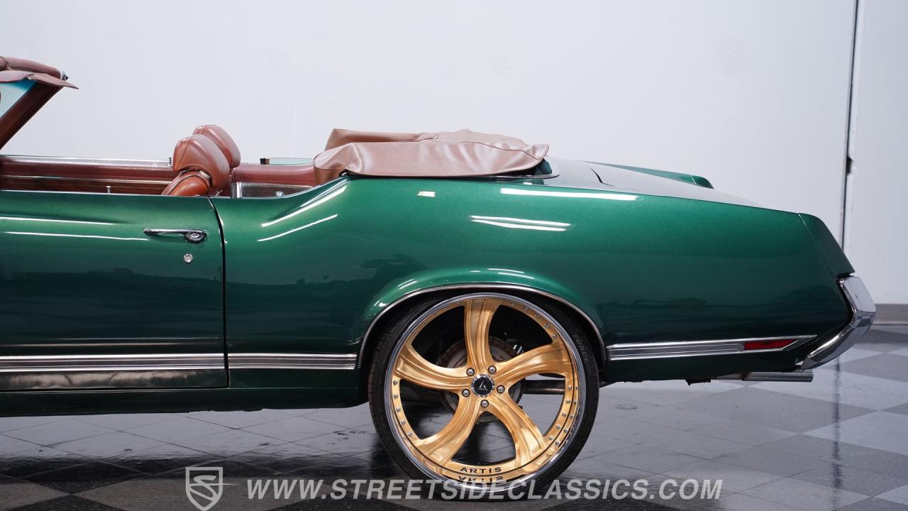 1971 Oldsmobile Cutlass Supreme Convertible