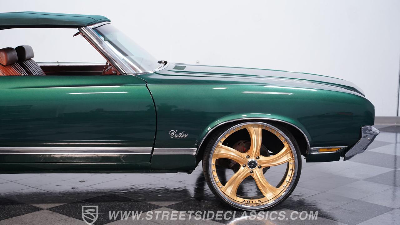 1971 Oldsmobile Cutlass Supreme Convertible