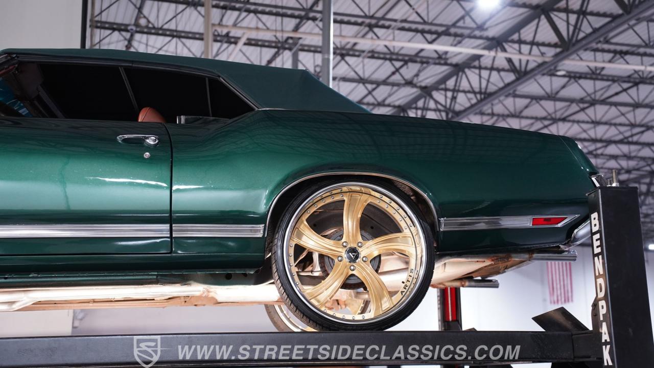 1971 Oldsmobile Cutlass Supreme Convertible