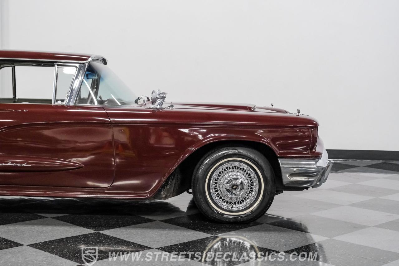 1960 Ford Thunderbird