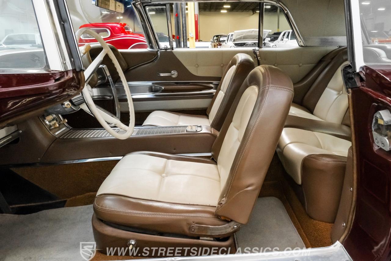 1960 Ford Thunderbird