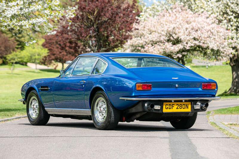 1974 Aston Martin V8 SERIES 3
