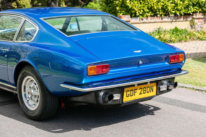 1974 Aston Martin V8 SERIES 3