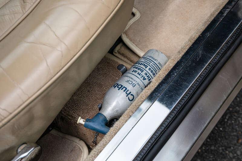 1974 Aston Martin V8 SERIES 3