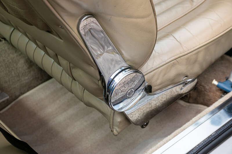 1974 Aston Martin V8 SERIES 3