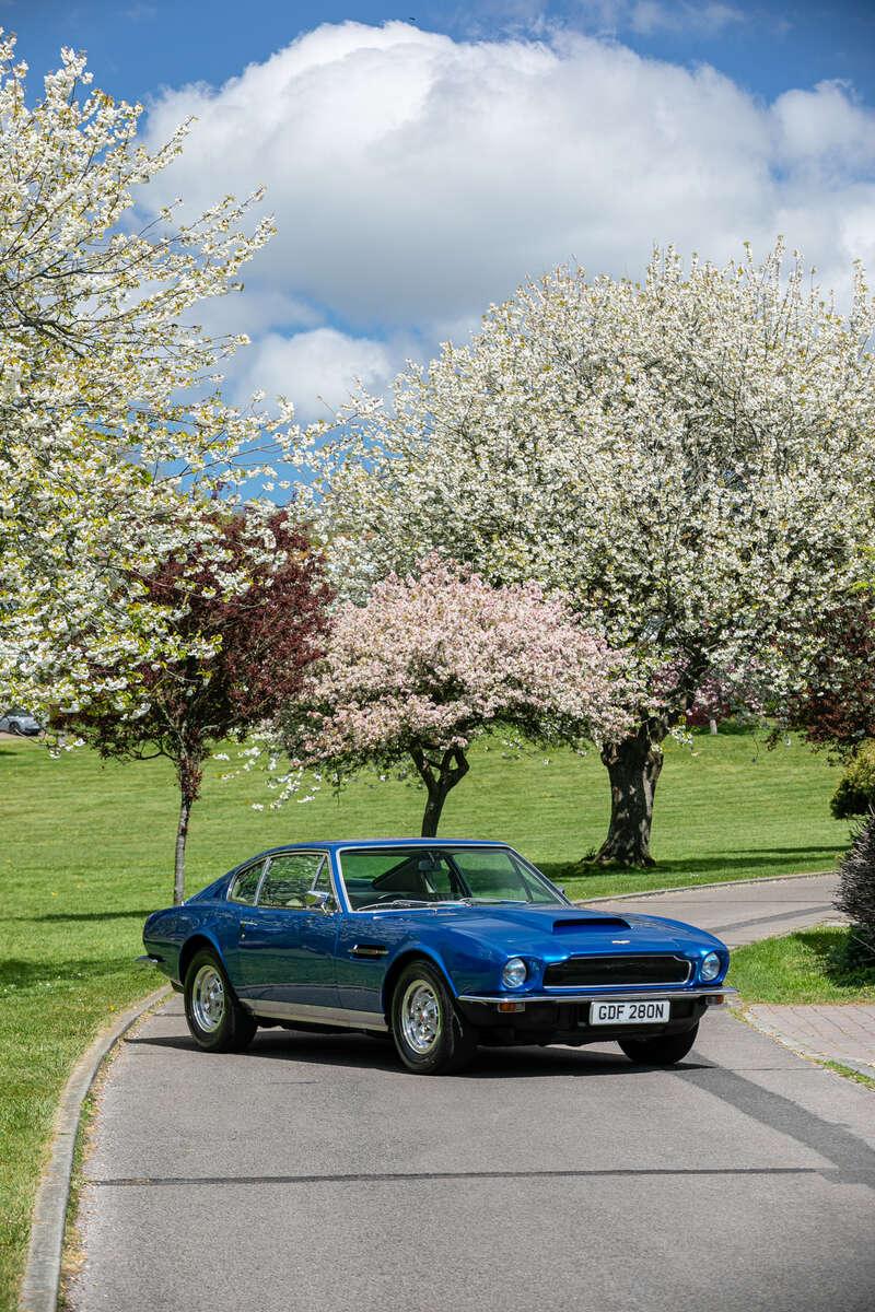 1974 Aston Martin V8 SERIES 3