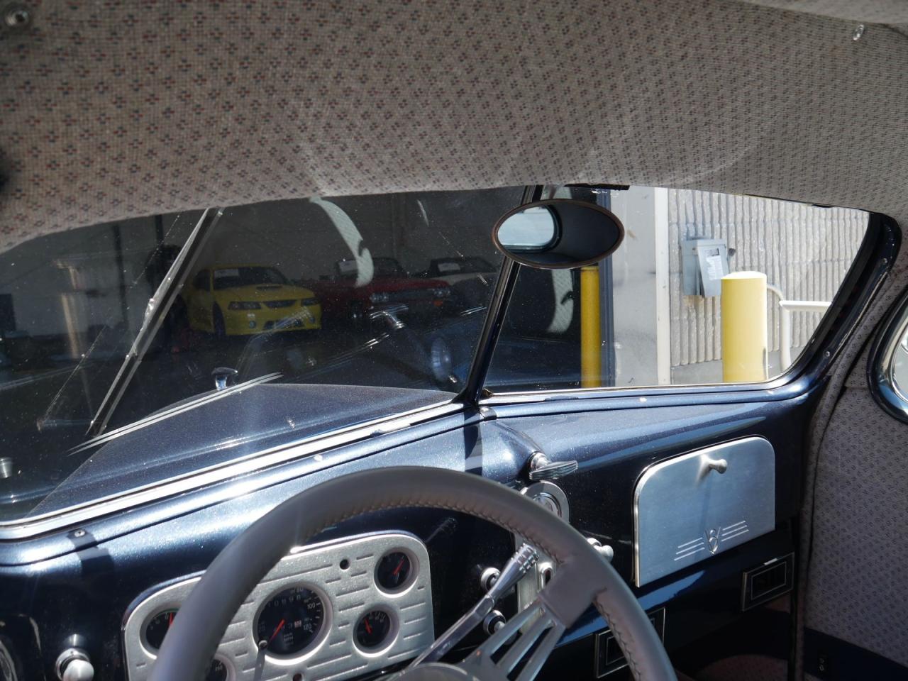 1937 Ford Deluxe Humpback 2-Door Sedan
