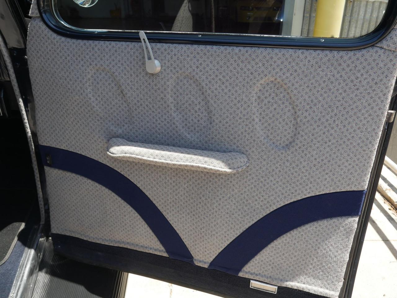 1937 Ford Deluxe Humpback 2-Door Sedan