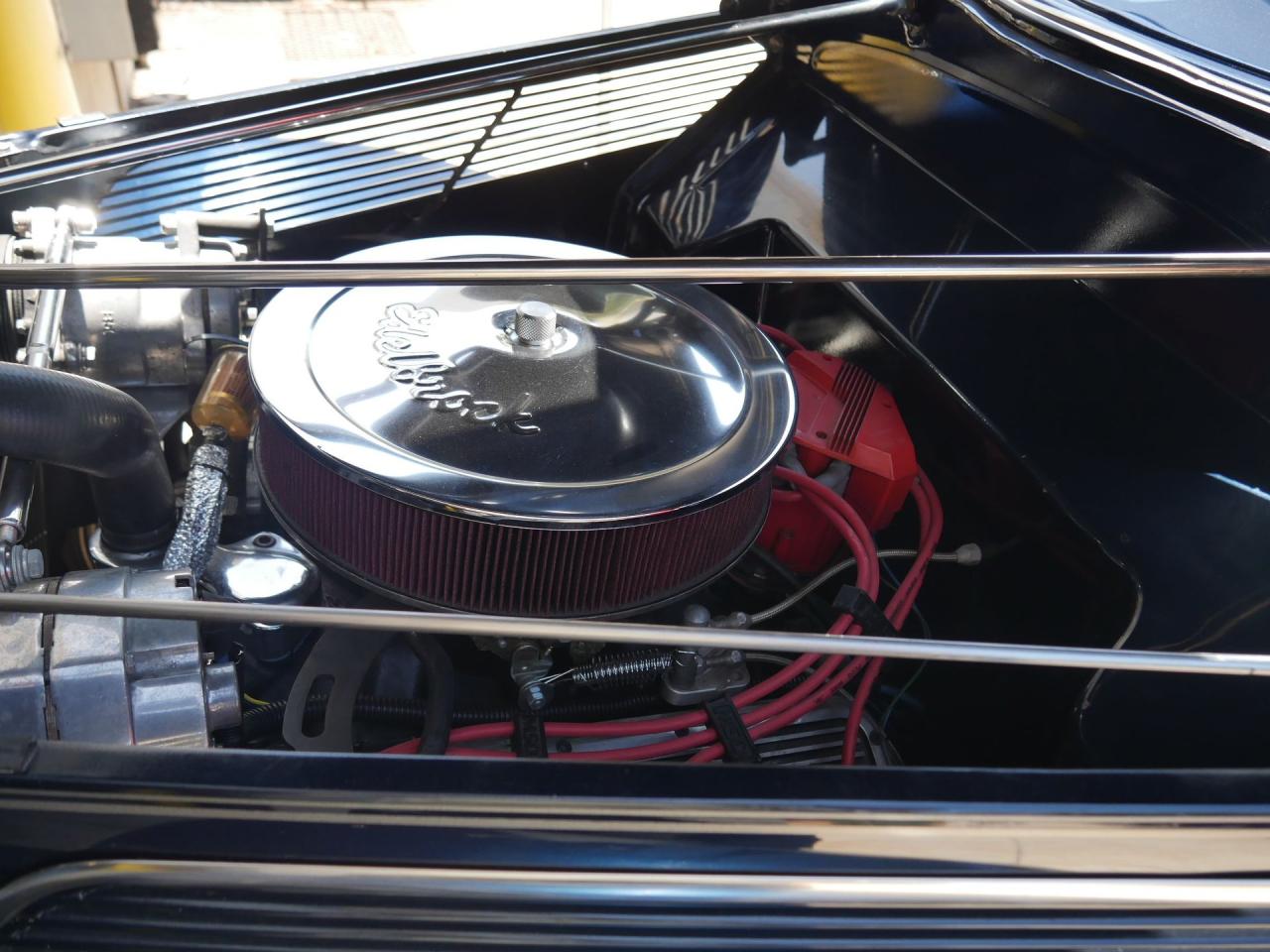 1937 Ford Deluxe Humpback 2-Door Sedan
