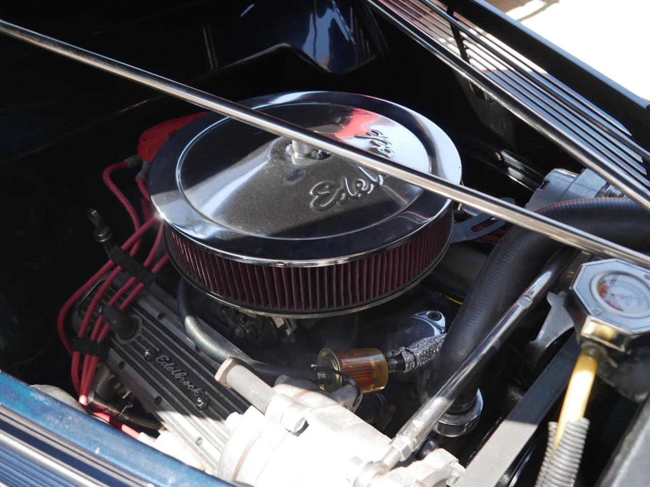 1937 Ford Deluxe Humpback 2-Door Sedan
