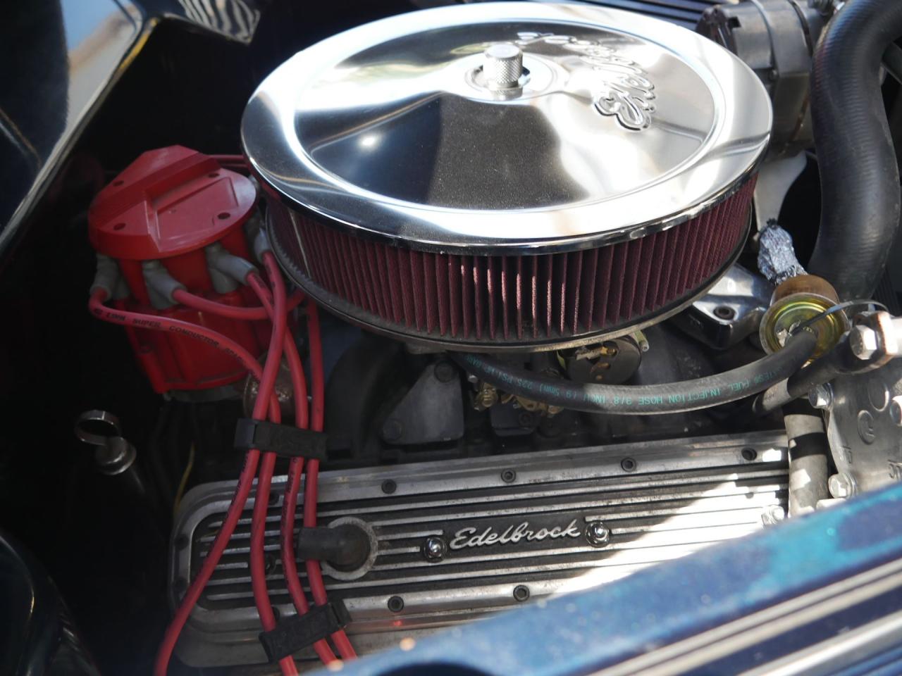 1937 Ford Deluxe Humpback 2-Door Sedan