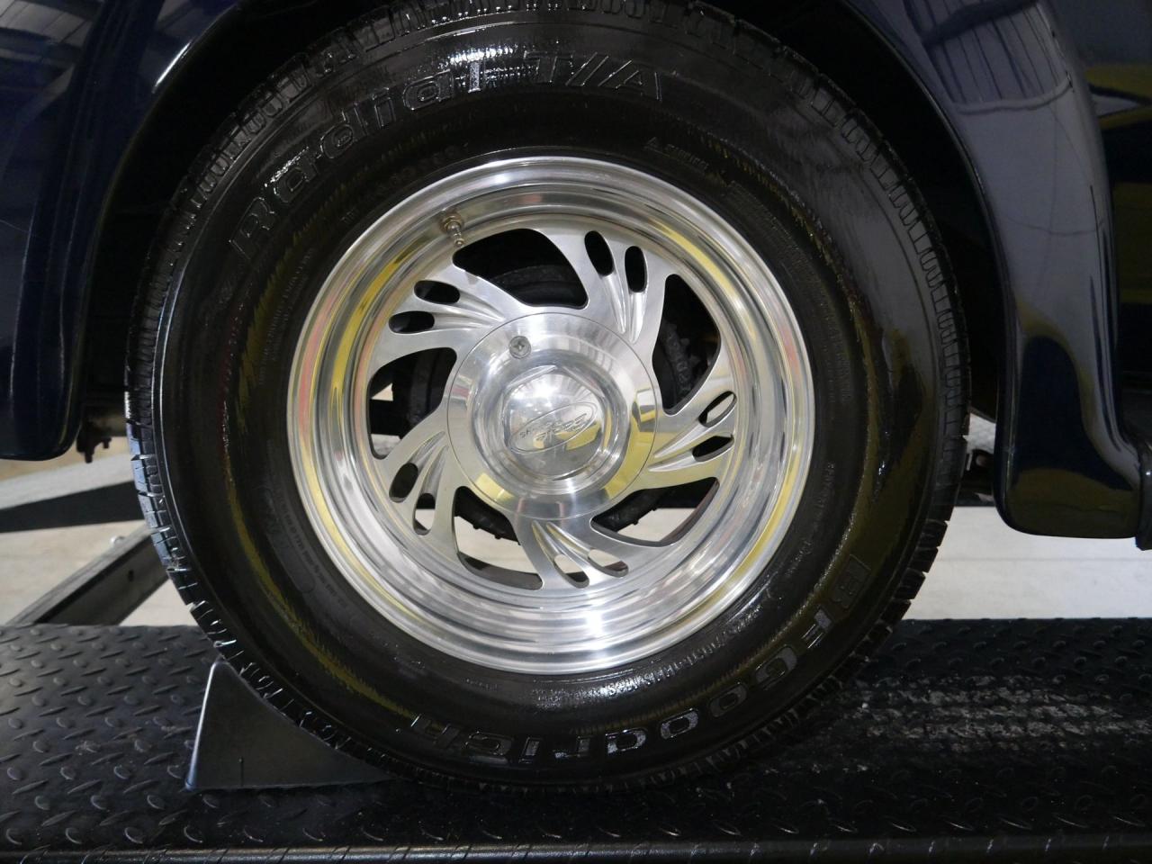 1937 Ford Deluxe Humpback 2-Door Sedan