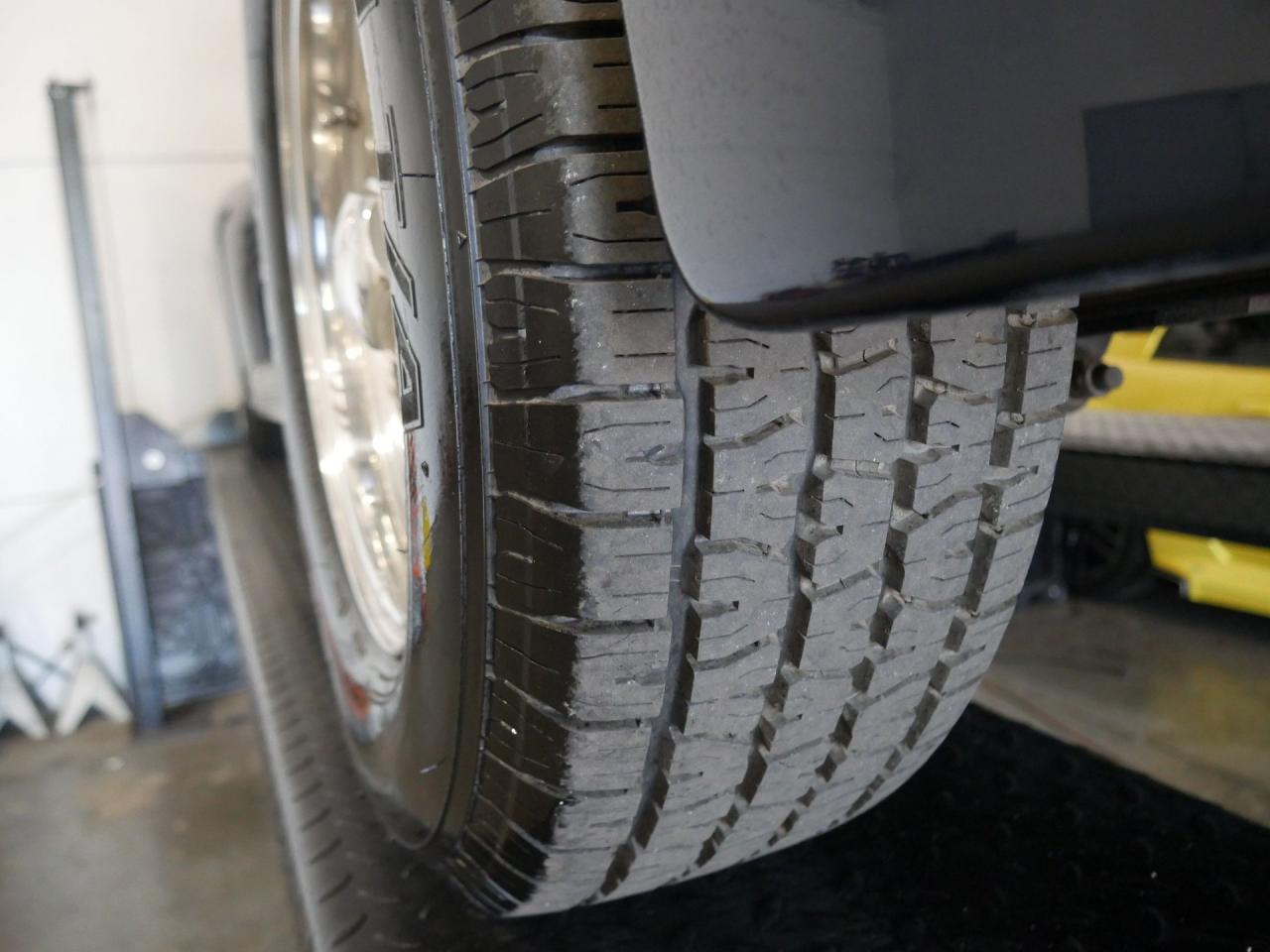 1937 Ford Deluxe Humpback 2-Door Sedan