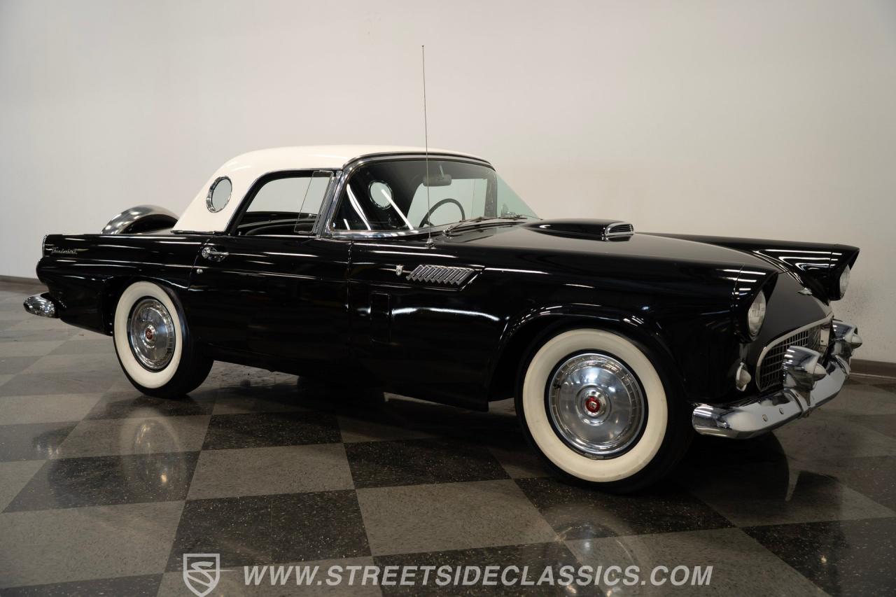 1956 Ford Thunderbird