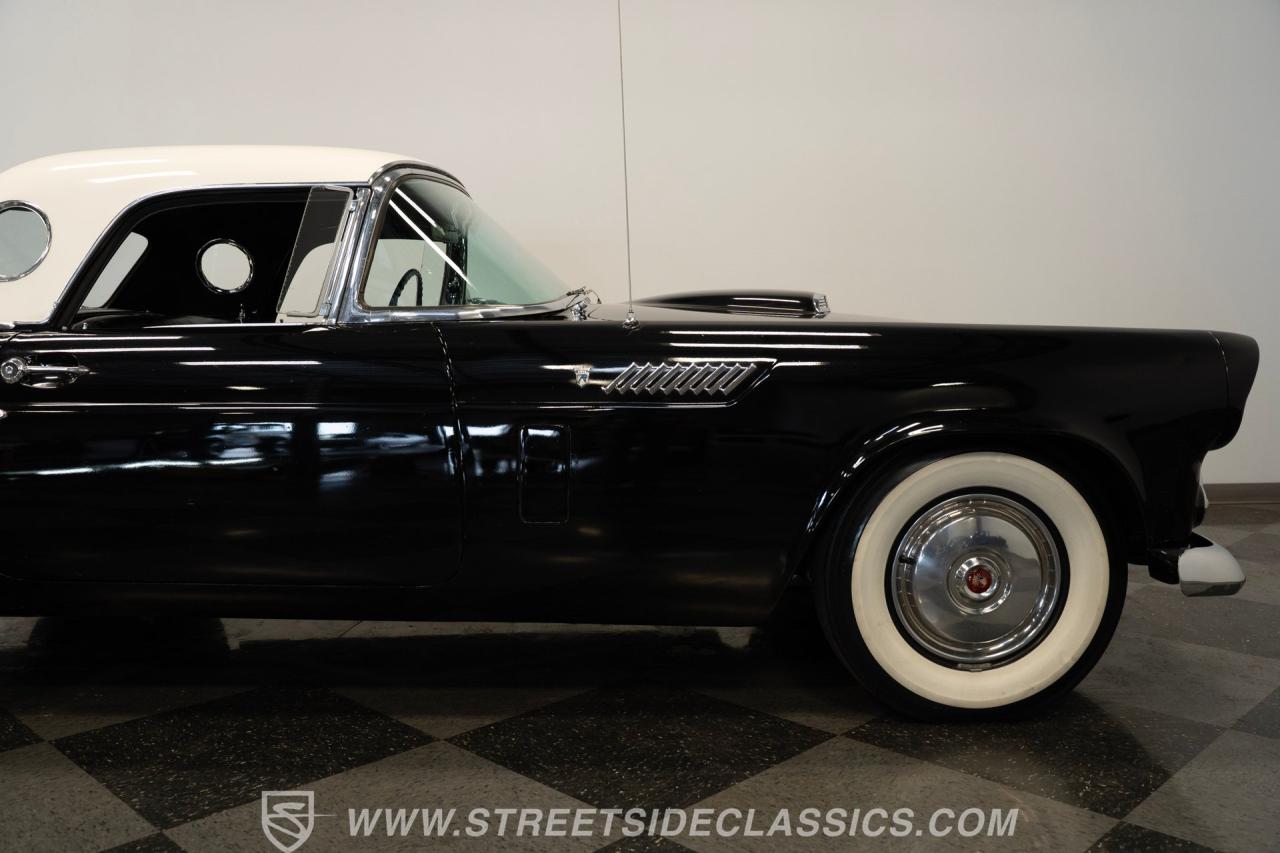 1956 Ford Thunderbird