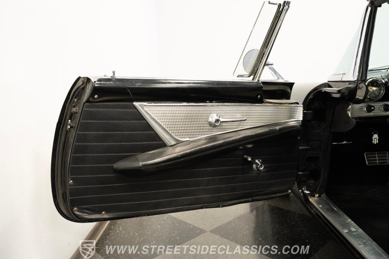 1956 Ford Thunderbird