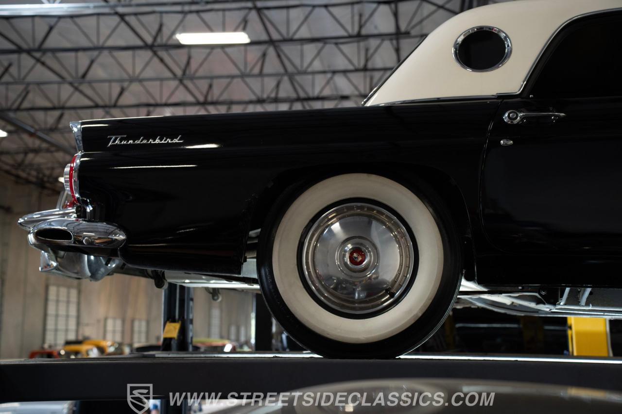 1956 Ford Thunderbird