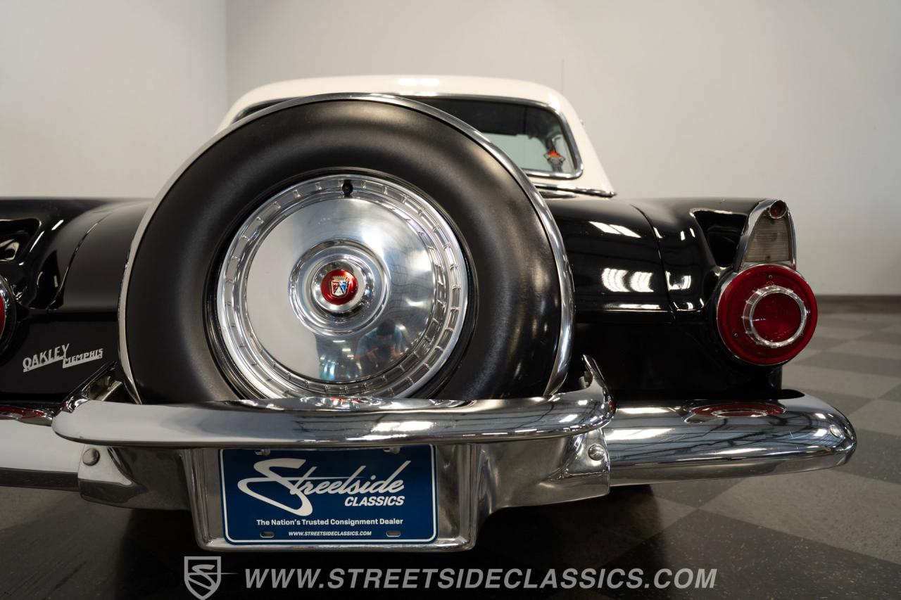 1956 Ford Thunderbird