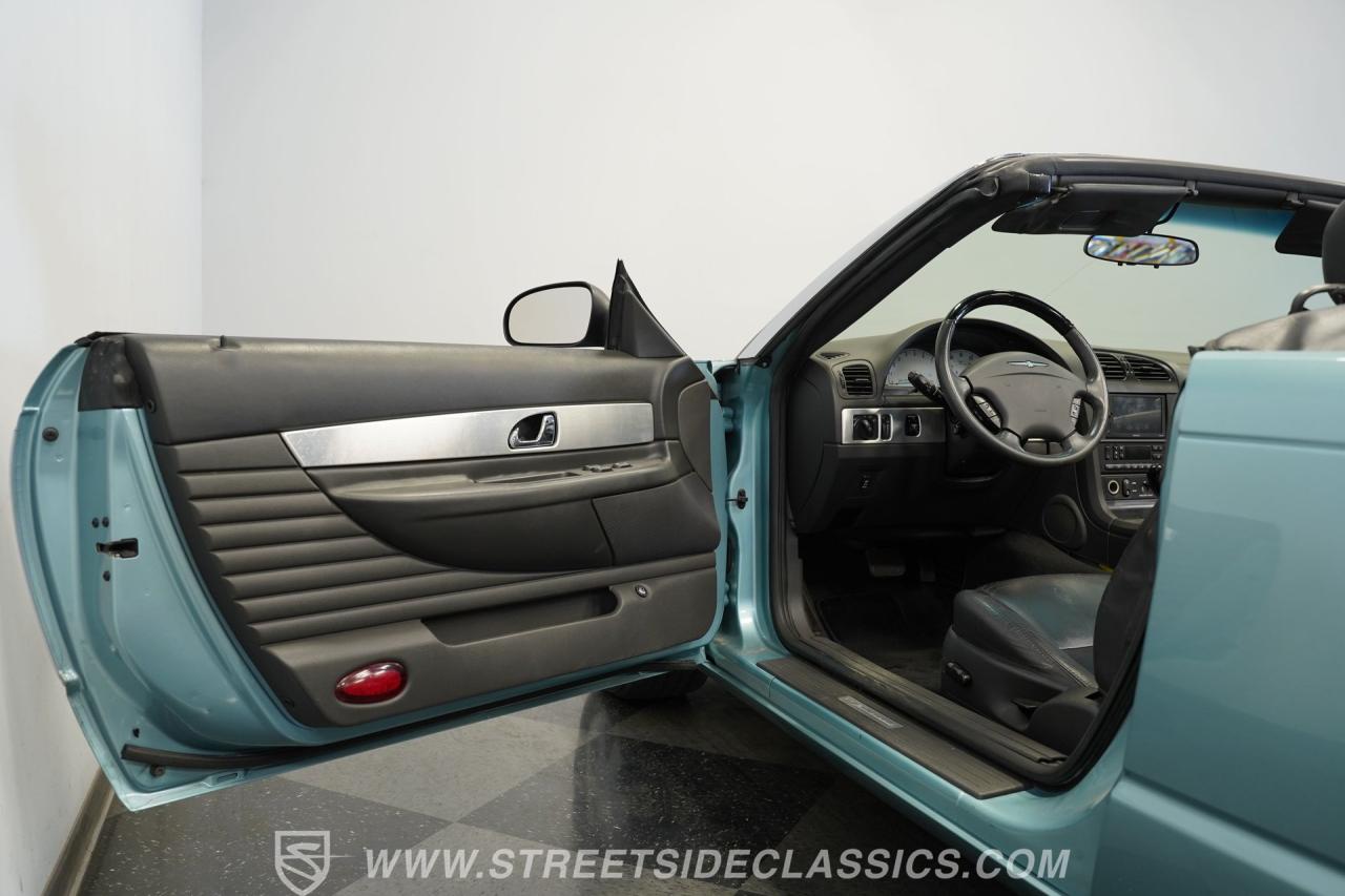 2002 Ford Thunderbird