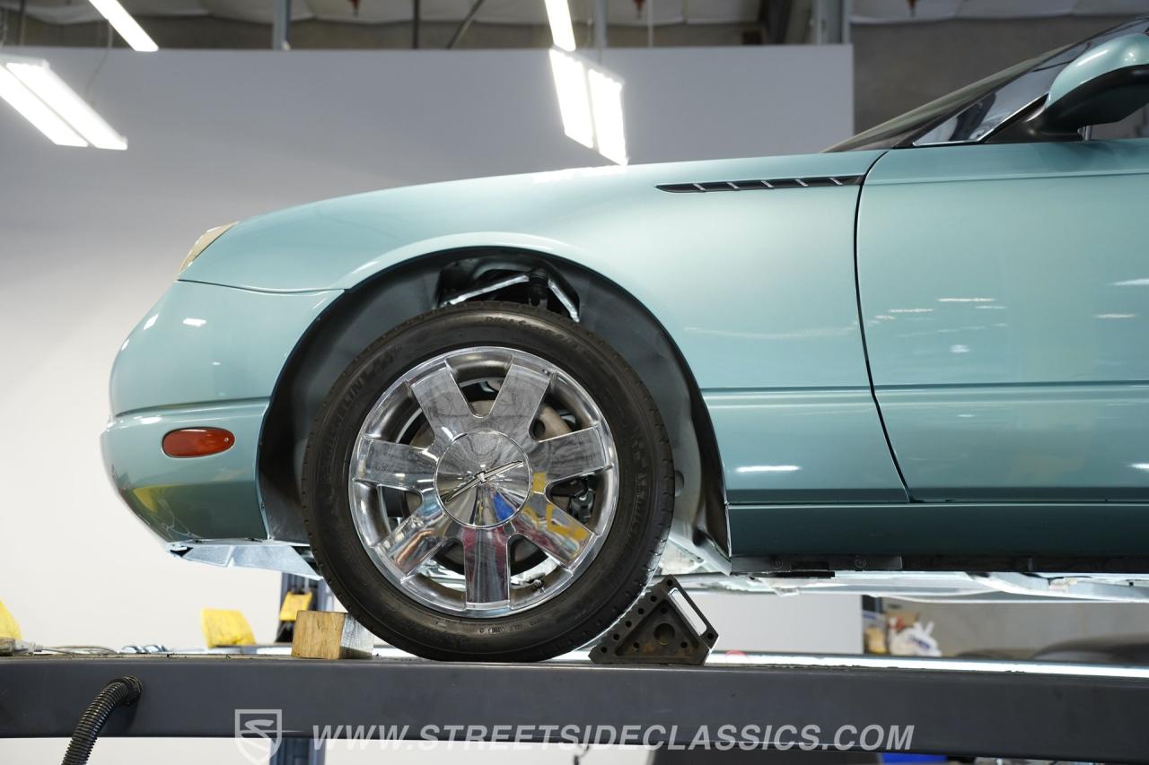 2002 Ford Thunderbird