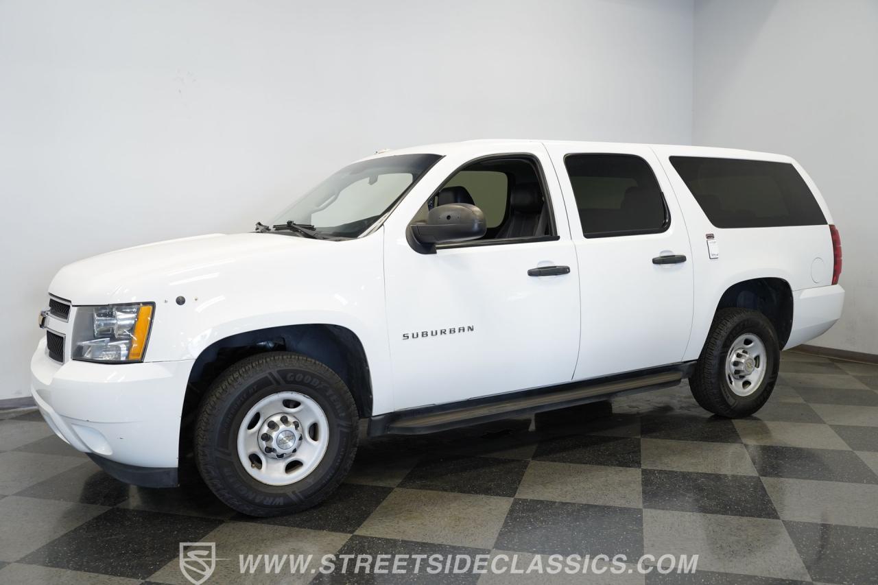 2013 Chevrolet Suburban 2500 4X4