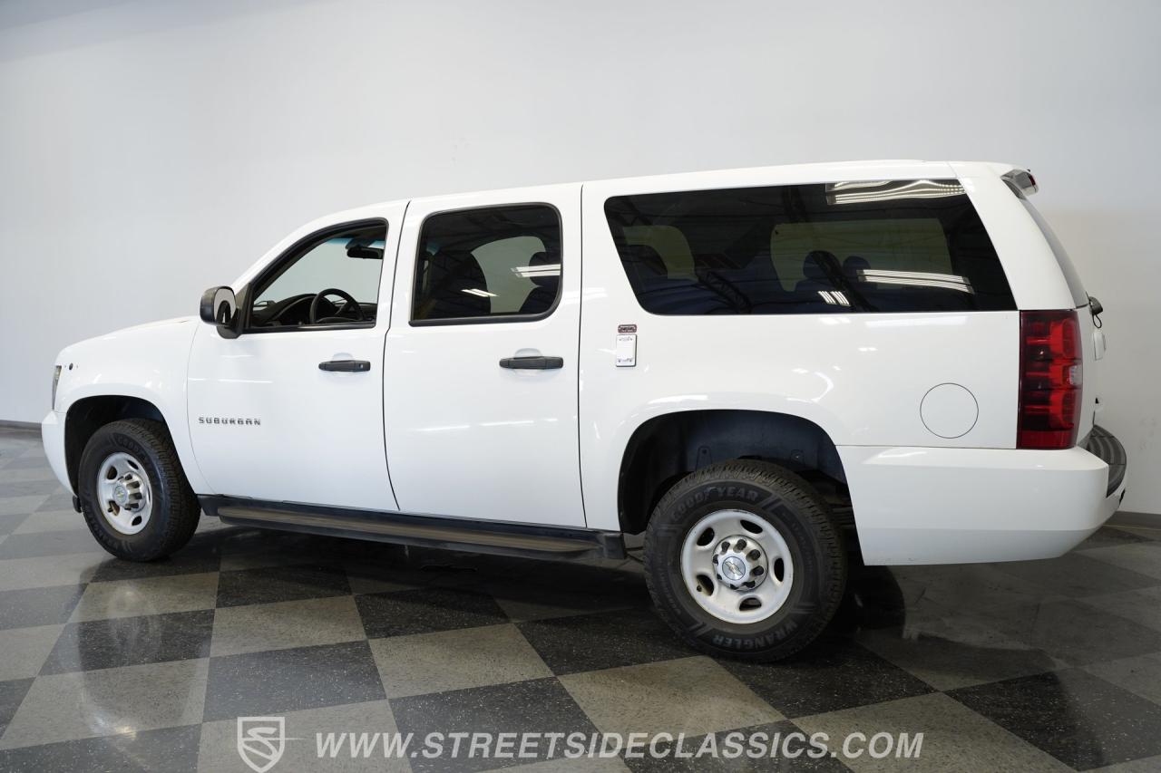 2013 Chevrolet Suburban 2500 4X4
