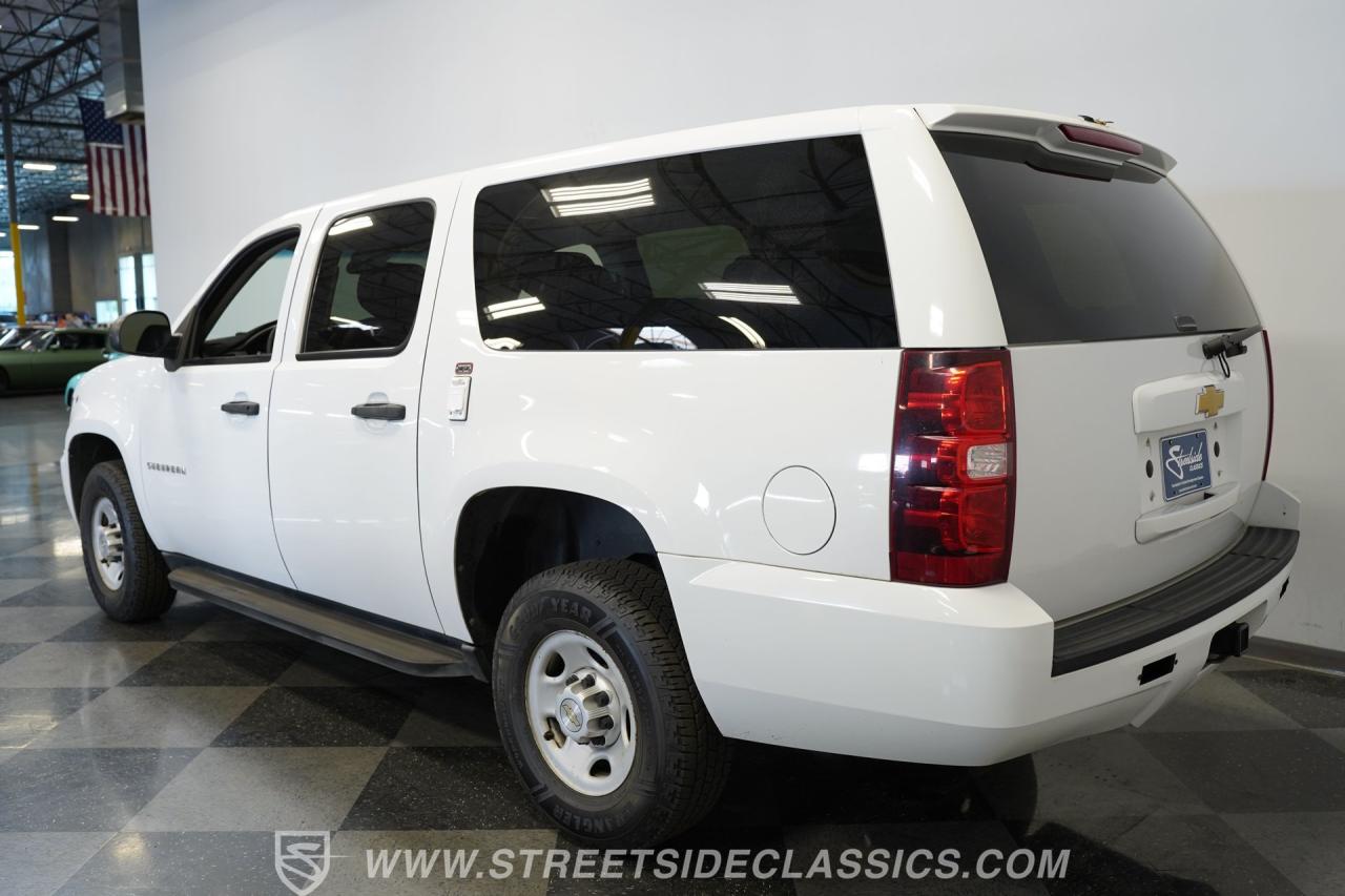 2013 Chevrolet Suburban 2500 4X4