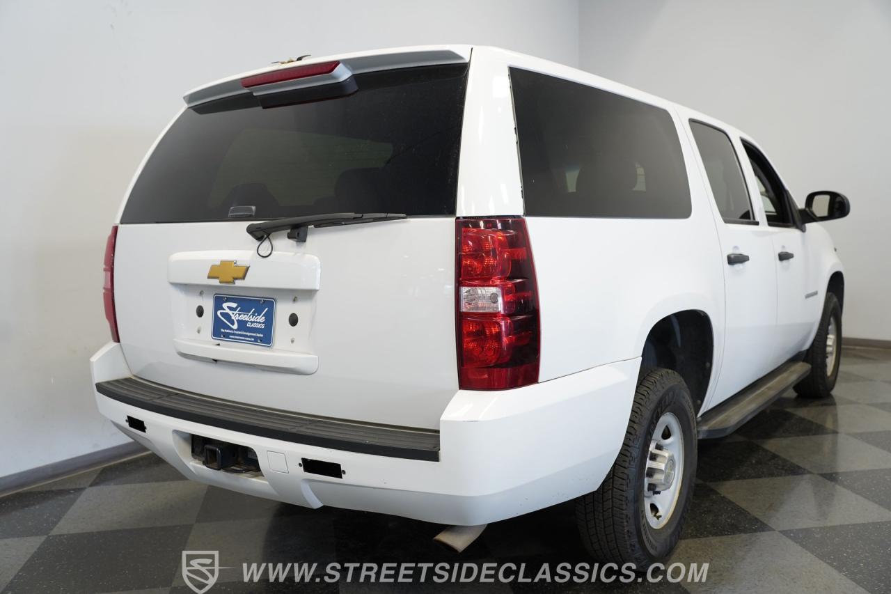 2013 Chevrolet Suburban 2500 4X4
